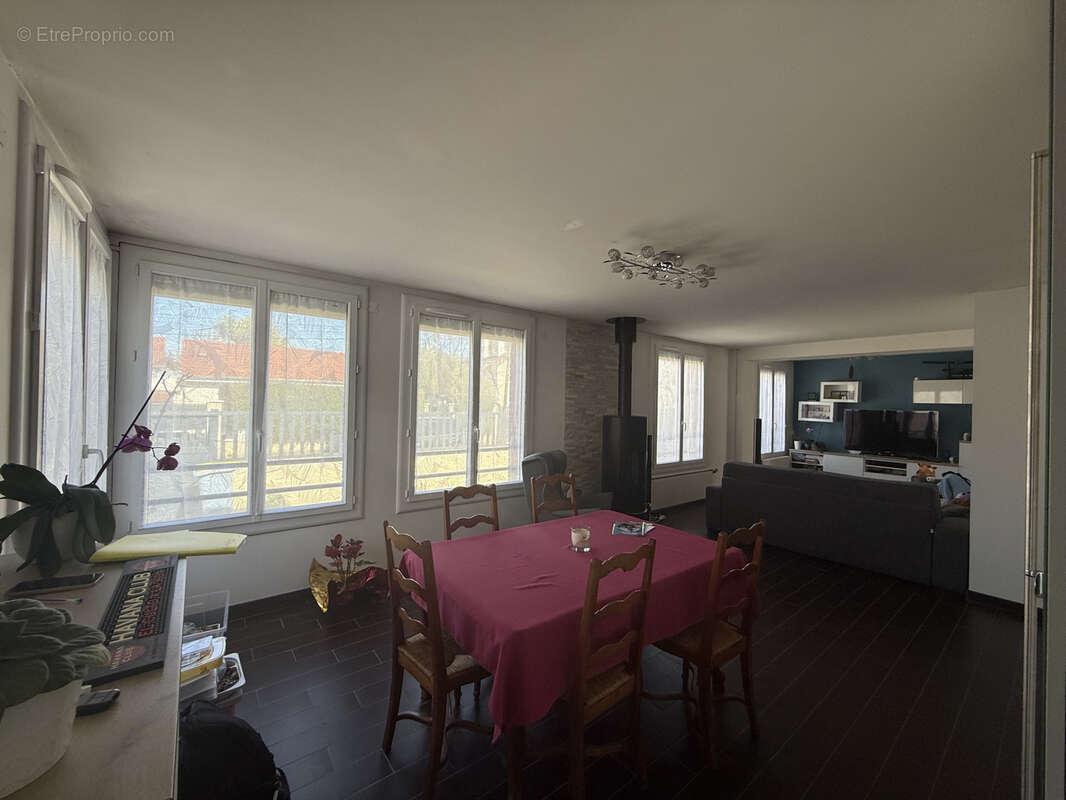 Maison à TREMBLAY-EN-FRANCE