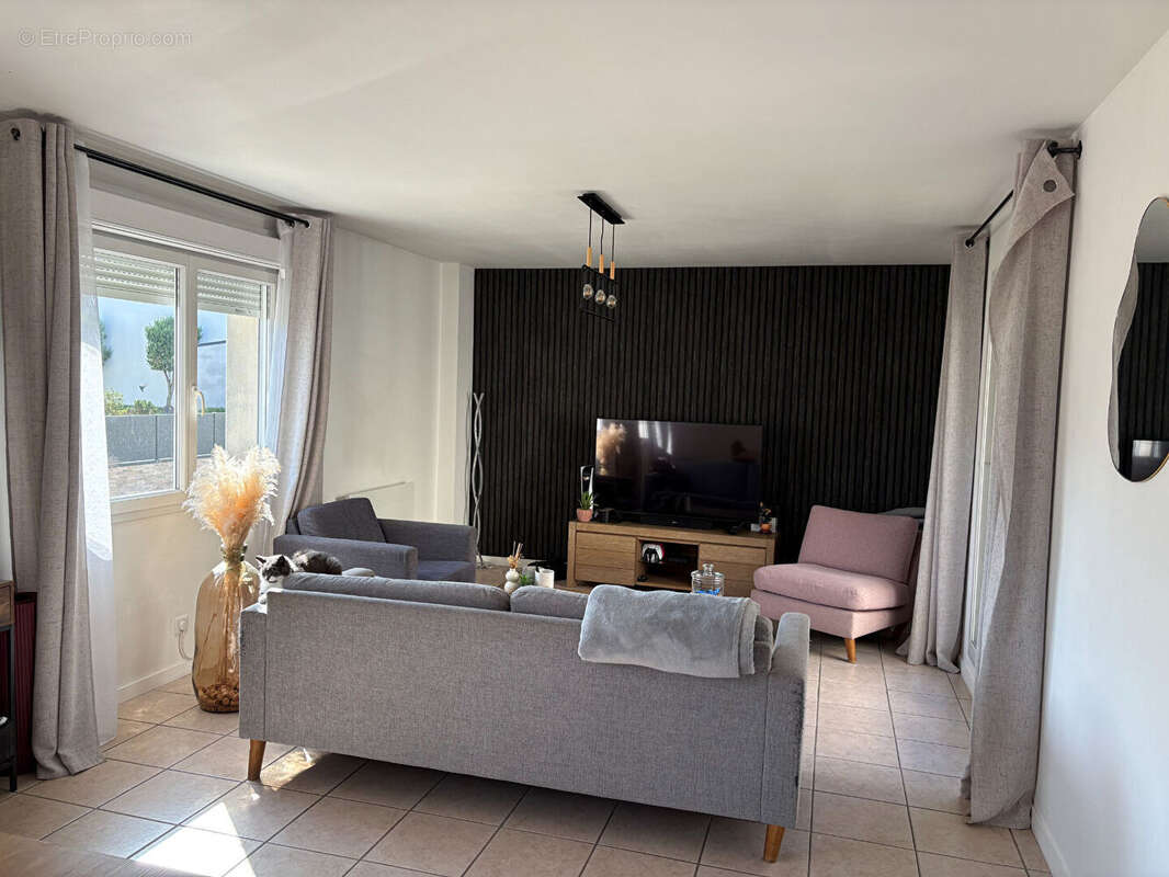 A vendre Locminé, appartement T3 95m², garage et patio - photo 2