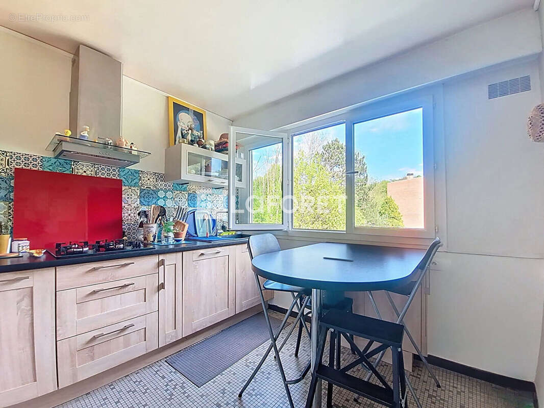 Appartement à VERNEUIL-SUR-SEINE