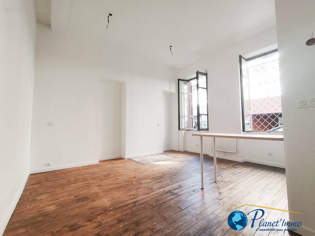 Appartement à SAINT-ETIENNE