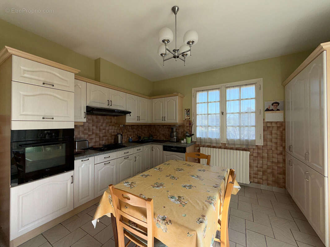Maison à MONTLUCON