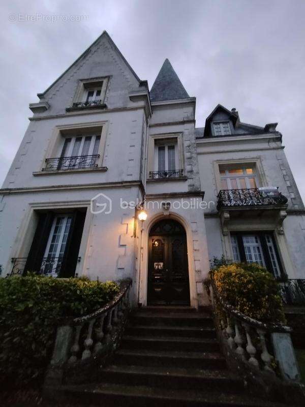 Appartement à EU