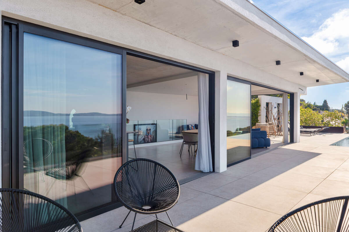 Maison à CARQUEIRANNE