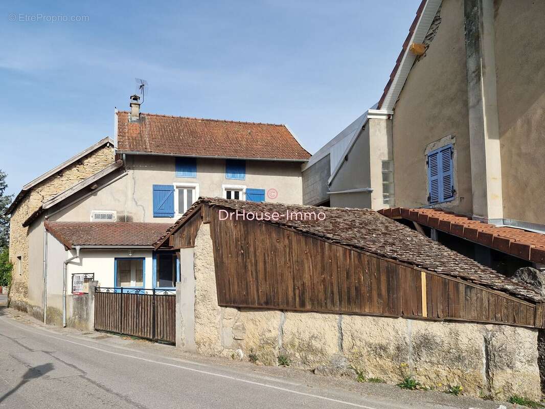 Maison 52 m² à Saint-Hilaire-De-Brens  - photo 12