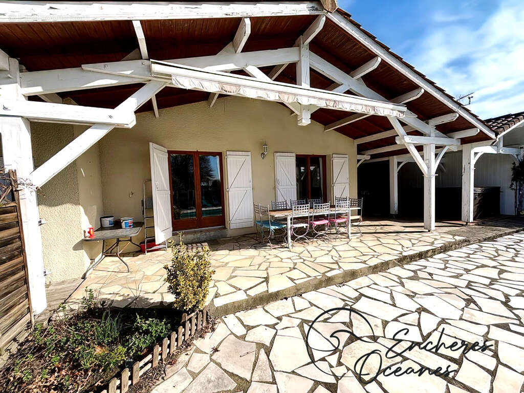 Maison à BENESSE-MAREMNE