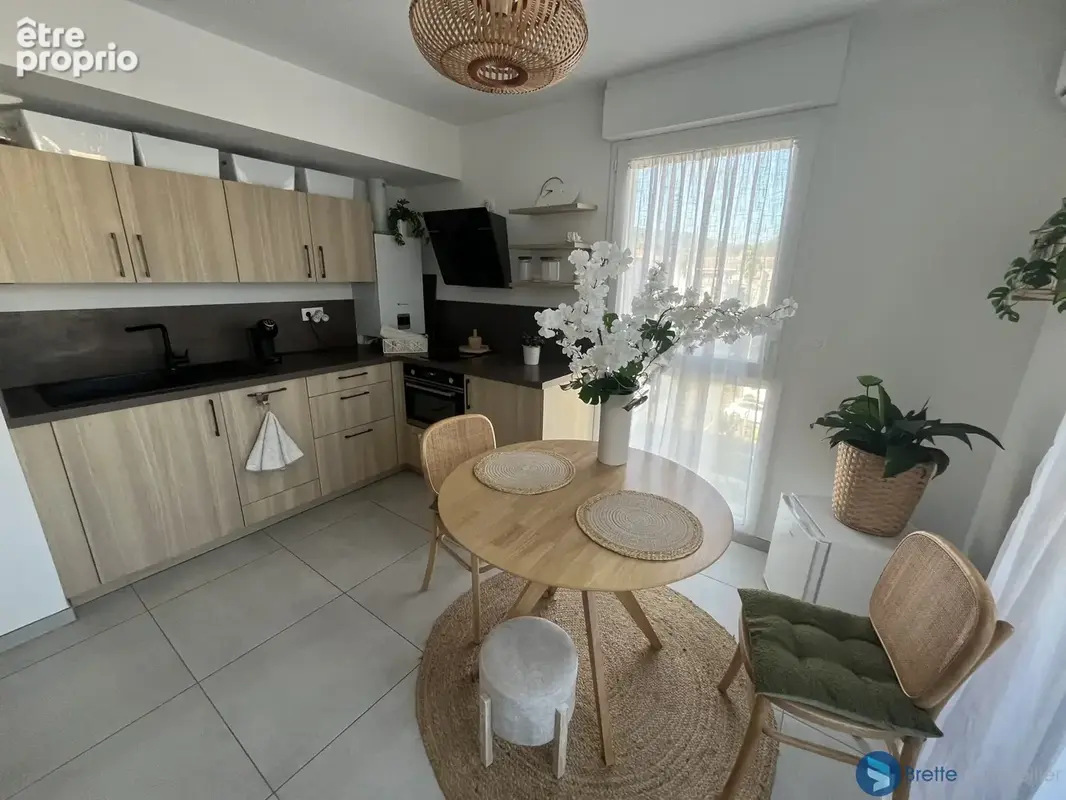 Hyeres - t2 residence neuve terrasse et parking - photo 7