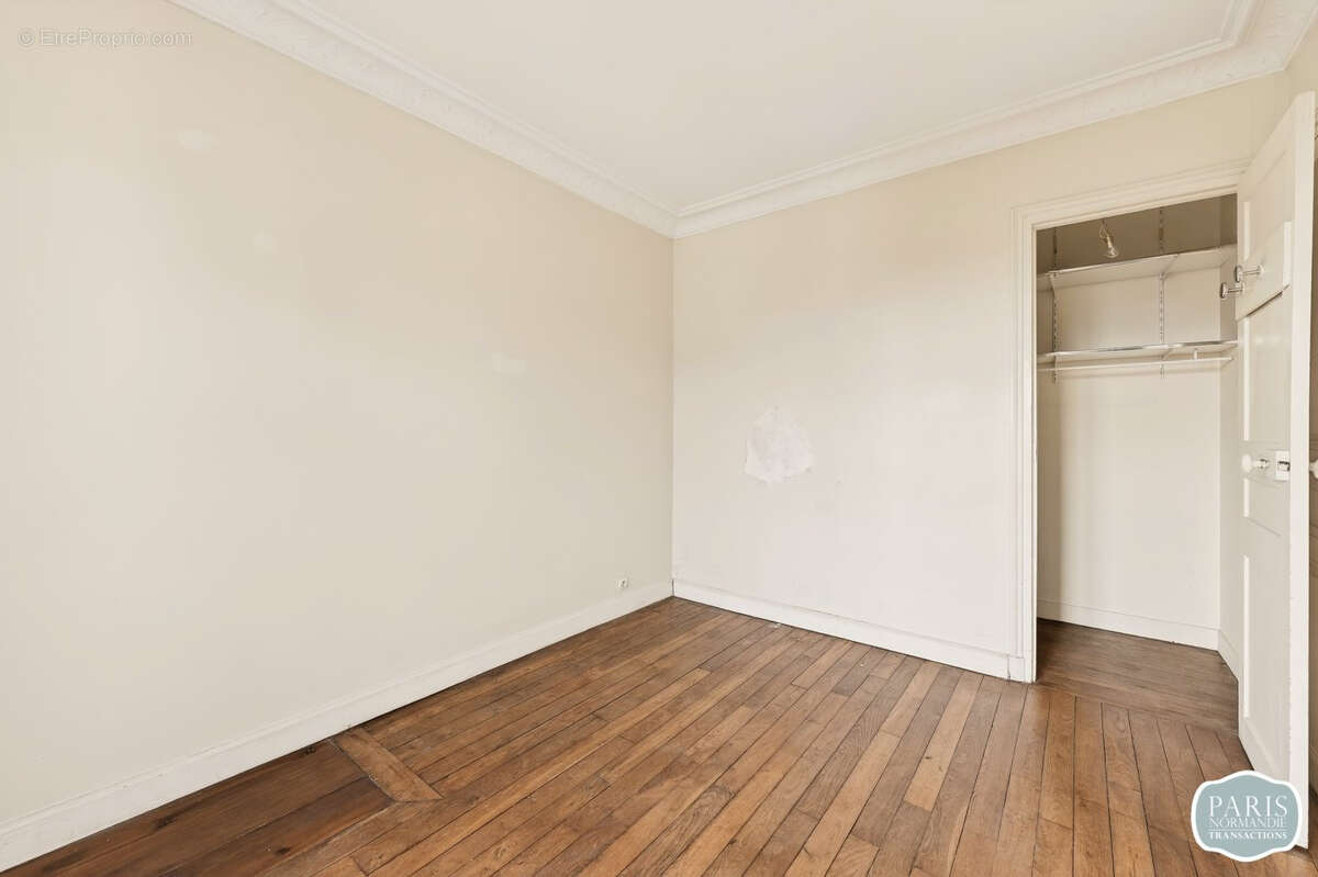 Appartement à PARIS-15E