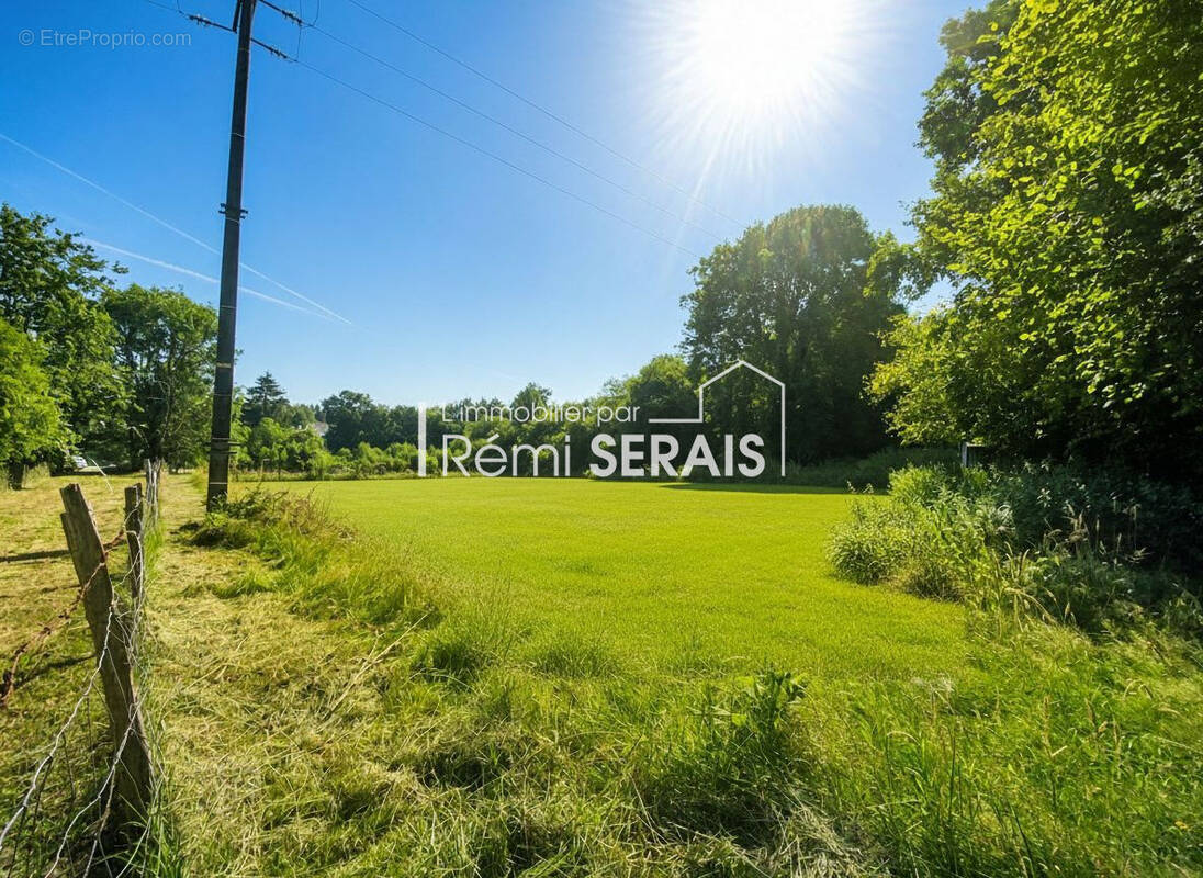 Terrain à LA FERRIERE-AUX-ETANGS