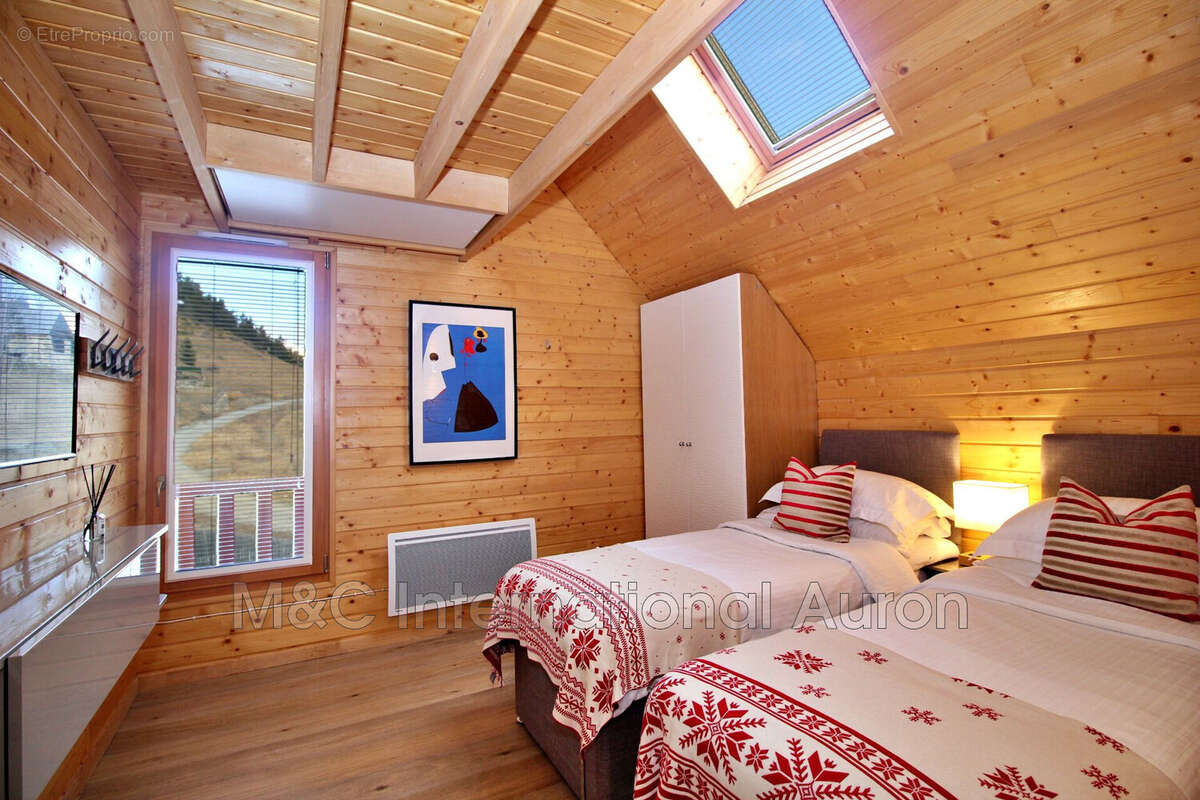 Appartement à SAINT-ETIENNE-DE-TINEE