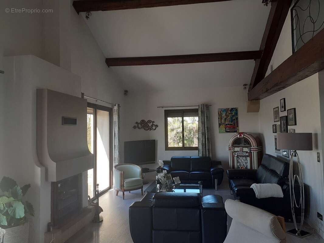 Maison à LIGNAN-SUR-ORB