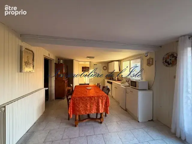 Maison familiale avec garage au calme - photo 9