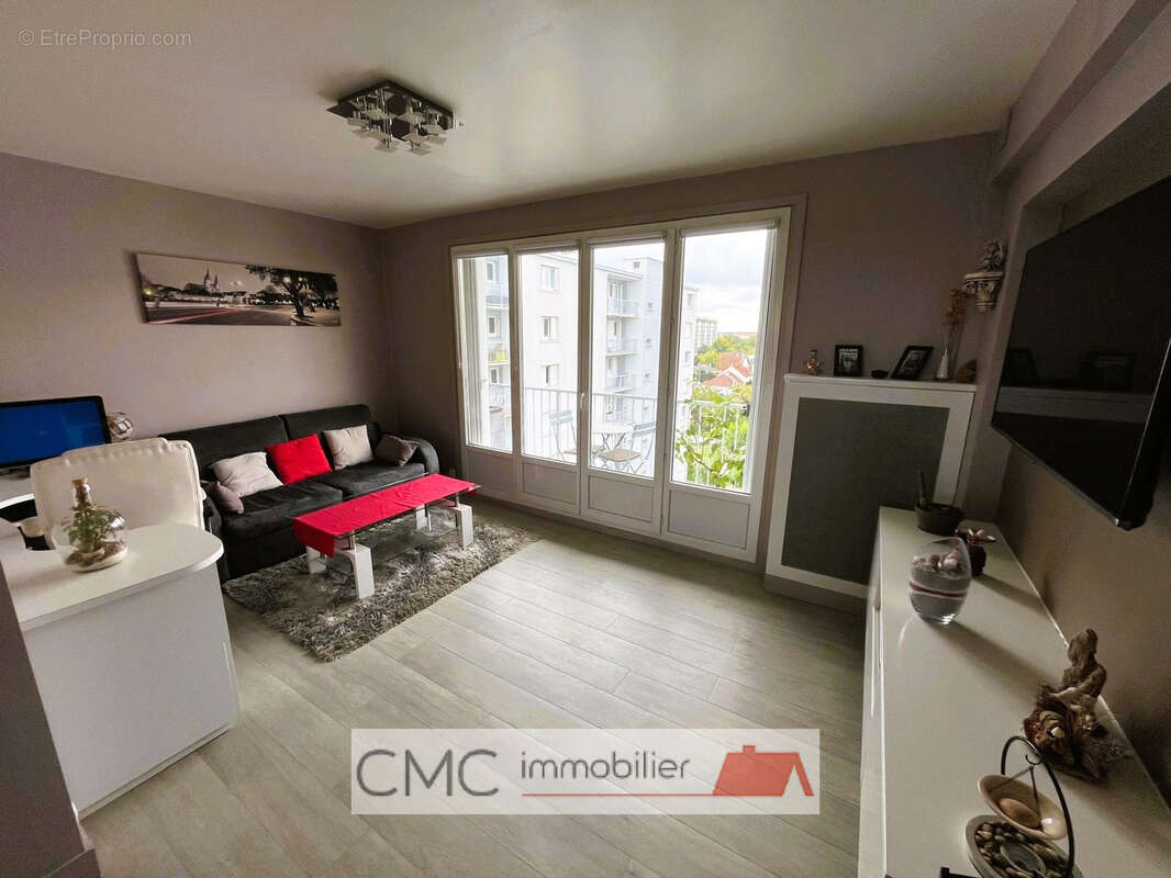 Appartement à LUCE