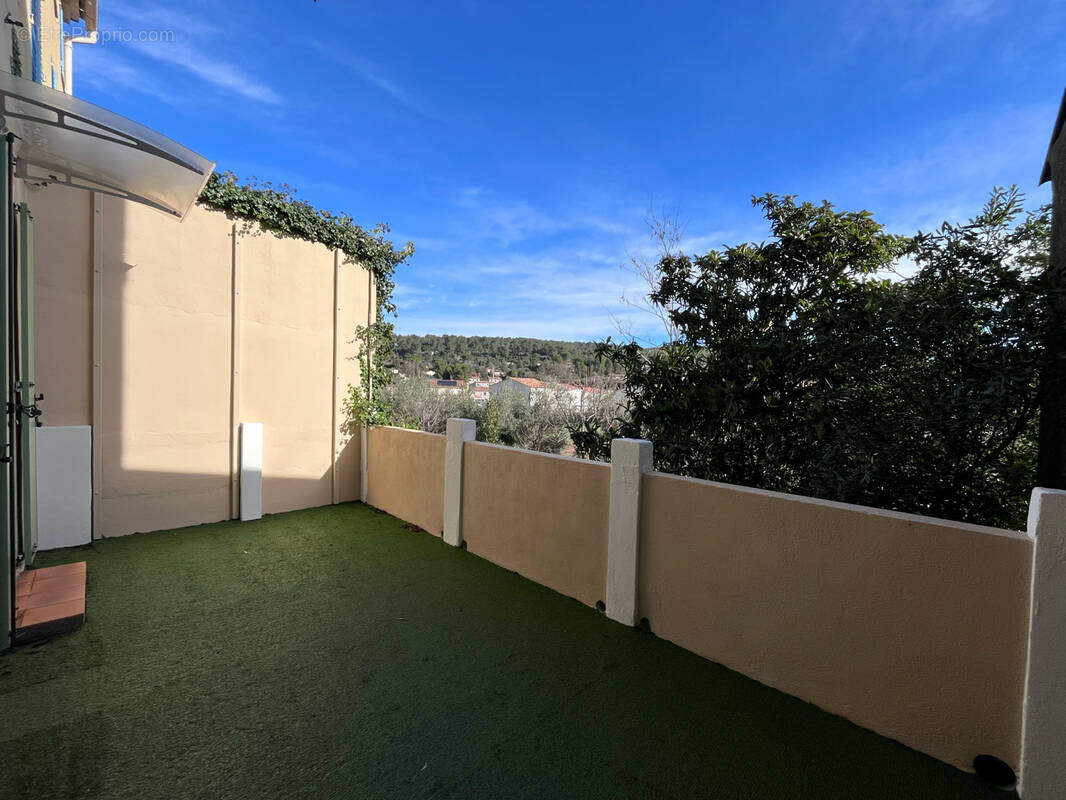 Appartement à CARNOULES