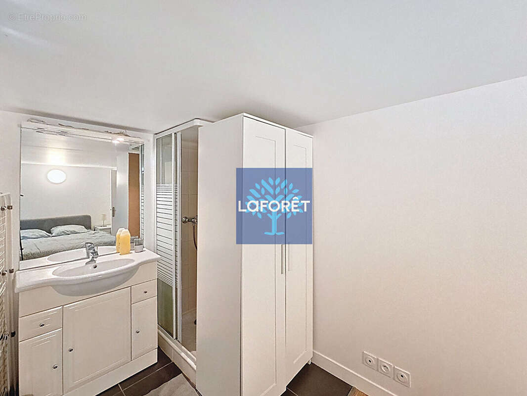 Appartement à SAINT-GENIS-LAVAL