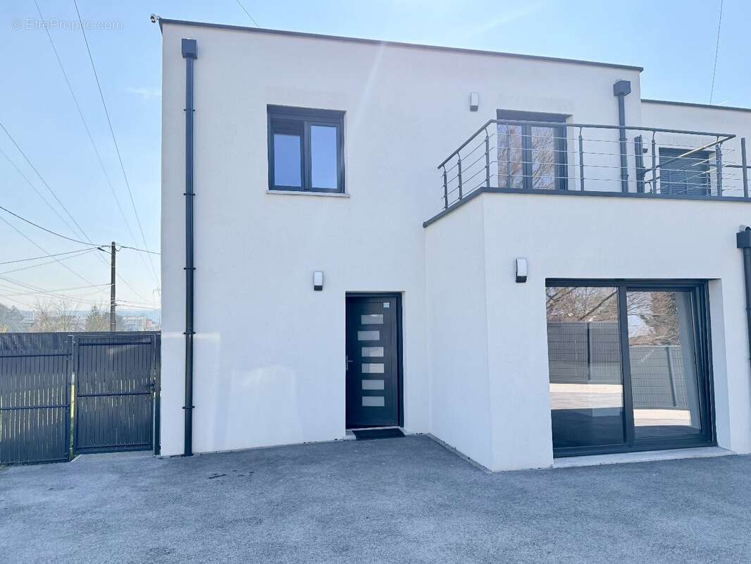 Maison à AUDINCOURT