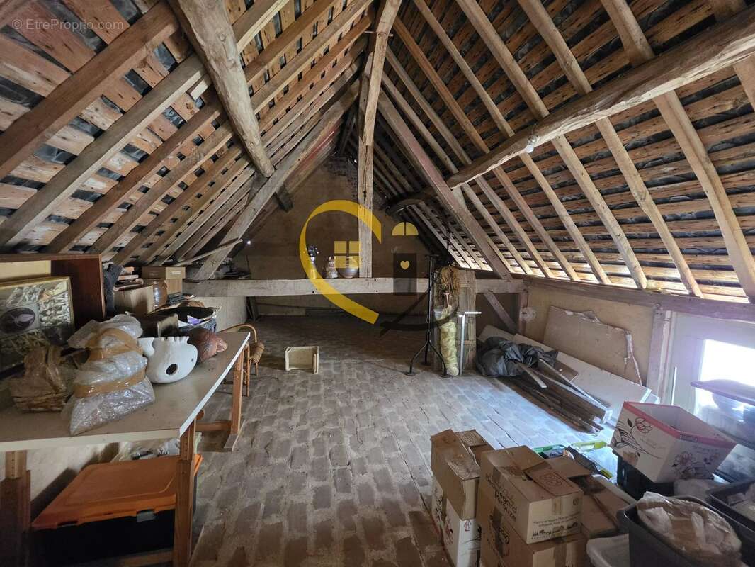 Maison avec dépendances et fort potentiel – Henrichemont - photo 36