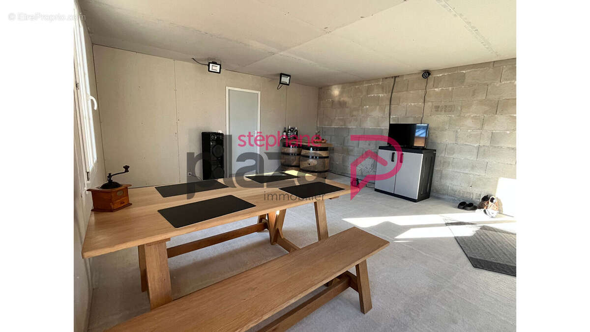 Maison à MONT-SUR-MONNET