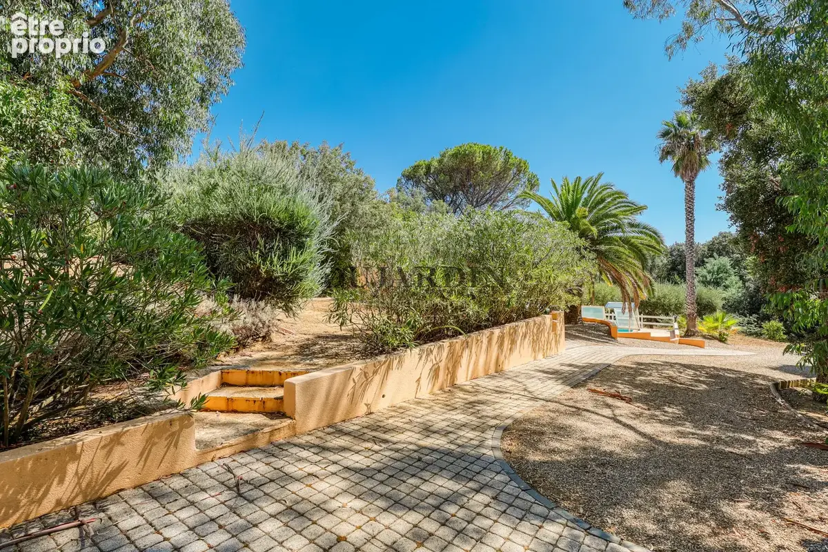 LA CROIX-VALMER   Villa avec piscine et potentiel d'agrandissement, à pied du village - photo 18
