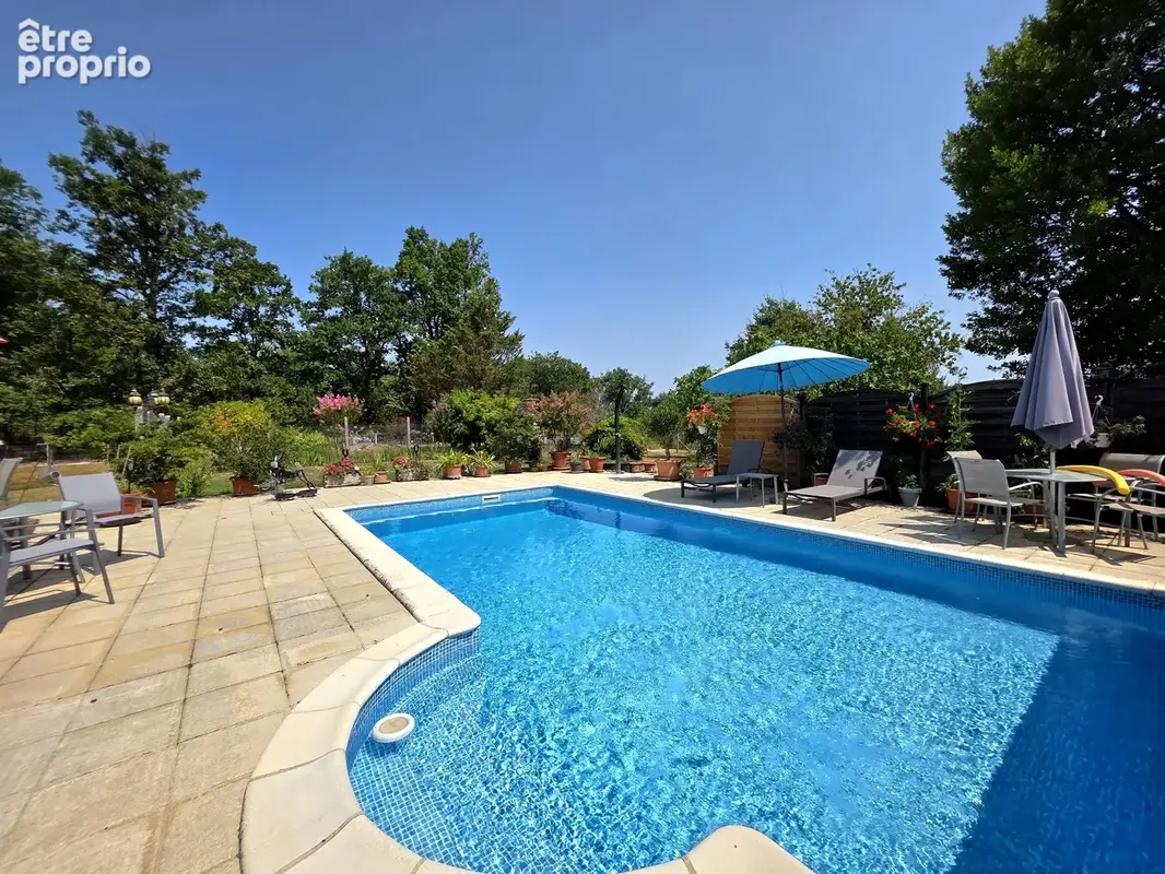 Spacieuse maison familiale de 4 chambres avec piscine, terrain et cadre champêtre - photo 16