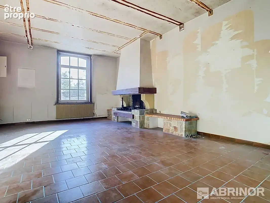 Maison semi individuelle, 4 chambres, jardin, garages et stationnement privatif - photo 3