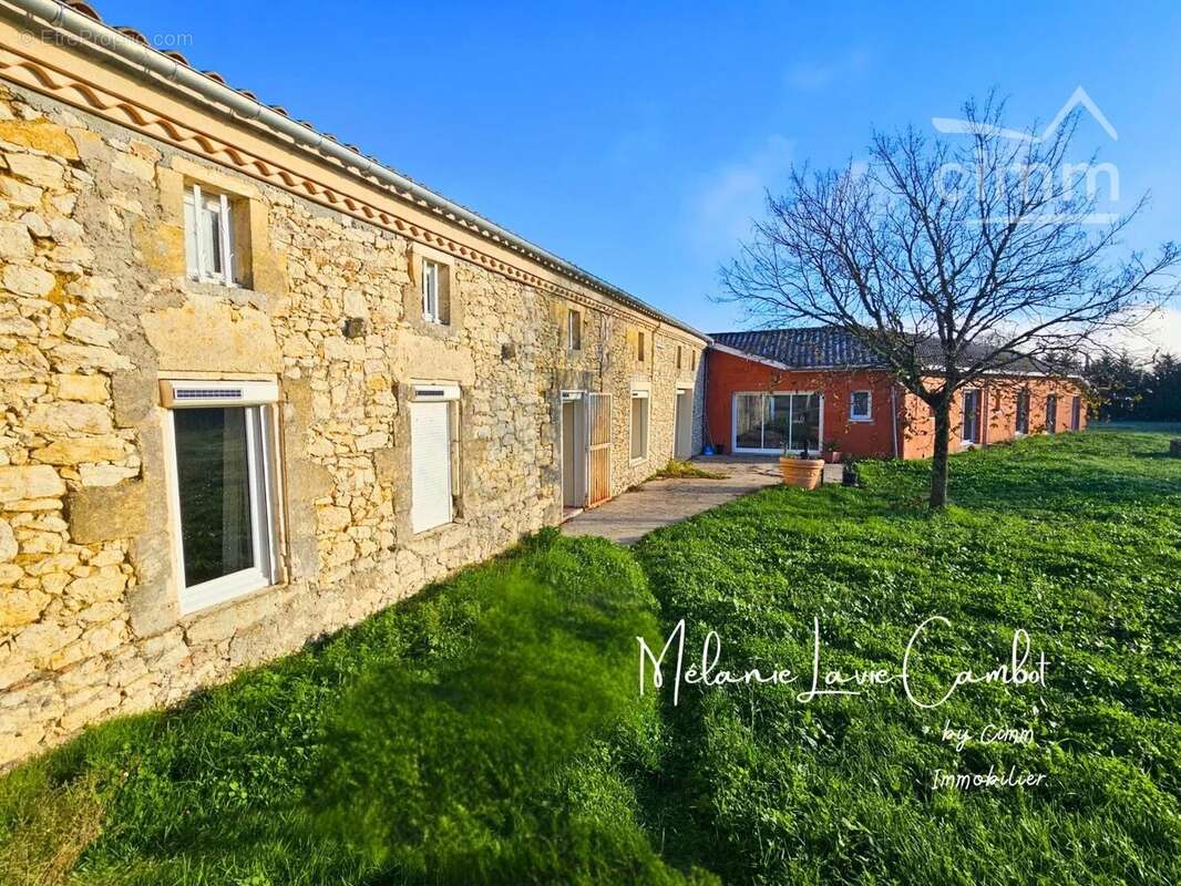 Maison à SAINT-CHRISTOLY-DE-BLAYE