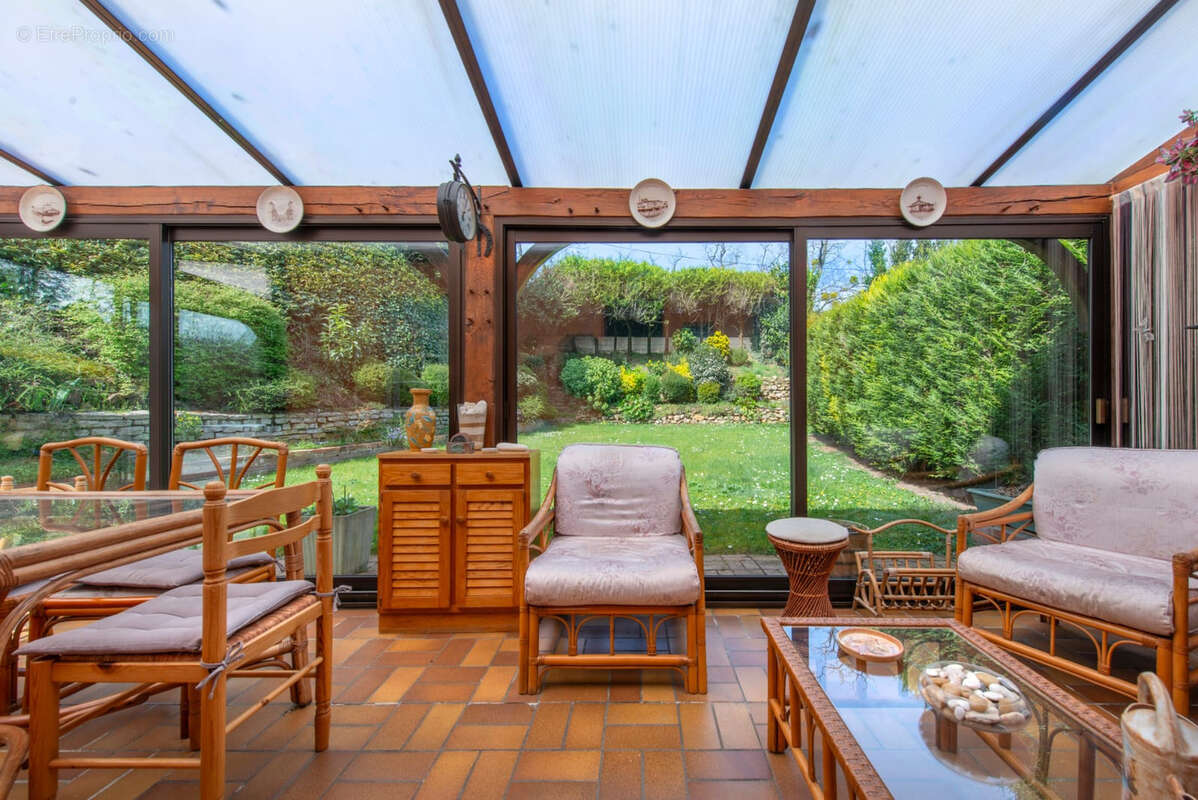 Maison à MONTEREAU-FAULT-YONNE