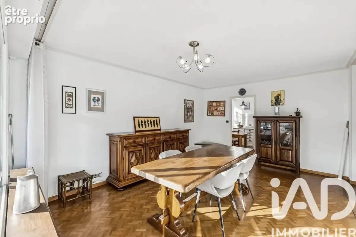 Appartement 4 pièces 77 m² · à Cluses · 77 m² · 199 000 €