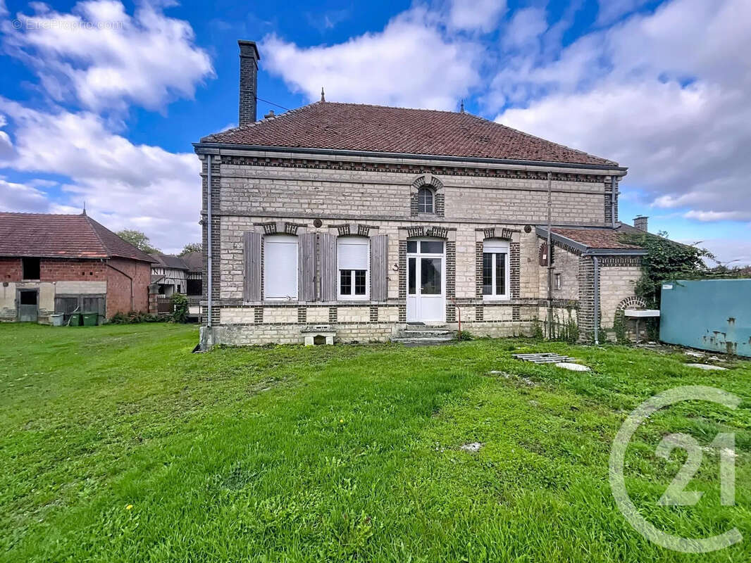 Maison 112 m² à Laines-Aux-Bois  - photo 2