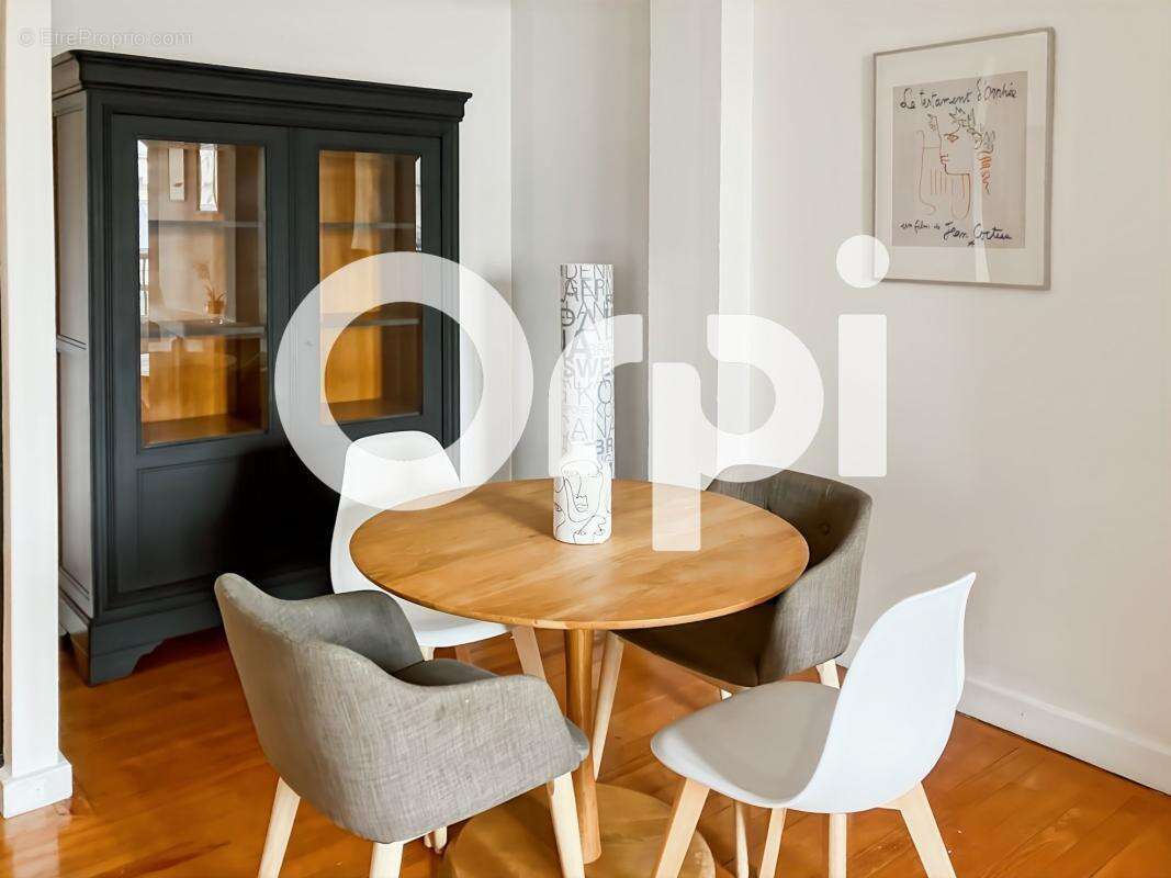 Appartement À Vendre - photo 2