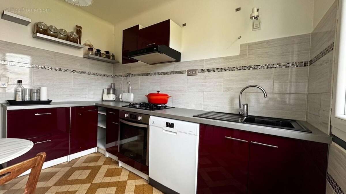 Grande maison 5 chambres + sous sol total - photo 10