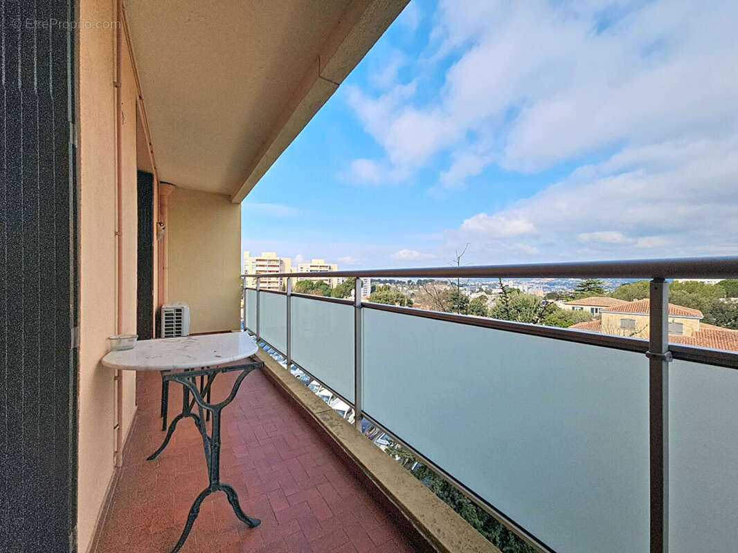 Appartement à MARSEILLE-12E