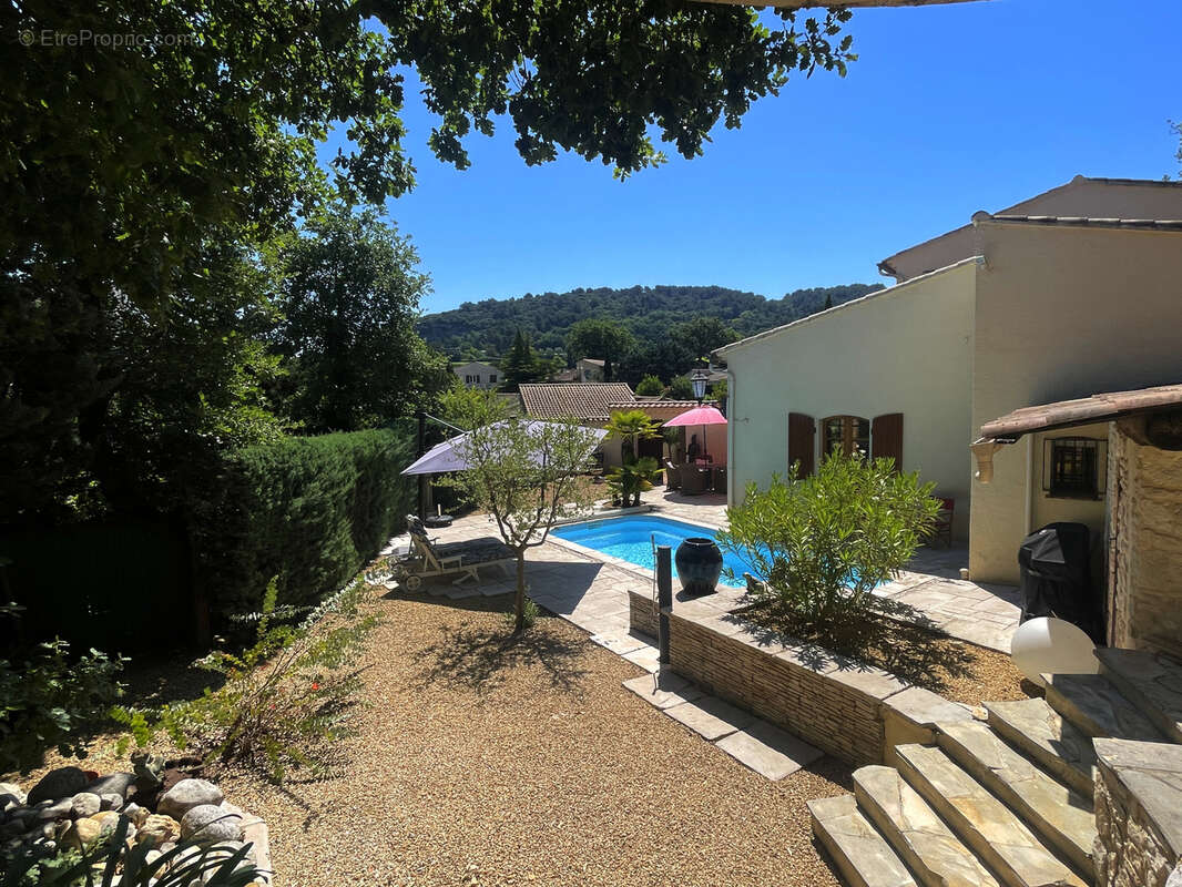 Maison à VAISON-LA-ROMAINE