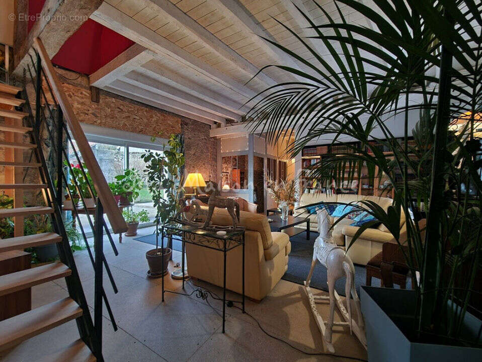 Maison à SAINT-POURCAIN-SUR-SIOULE