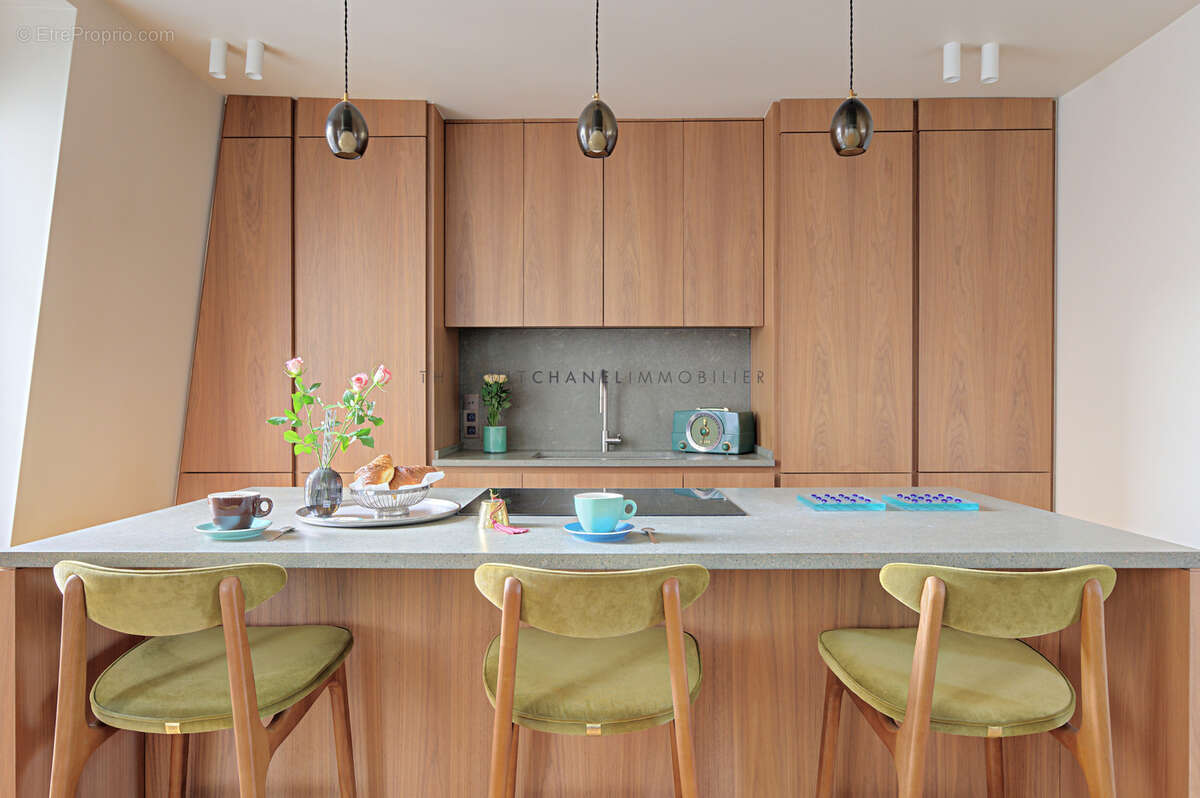 Appartement à PARIS-3E