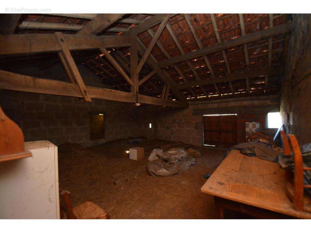 Maison à MONTPON-MENESTEROL