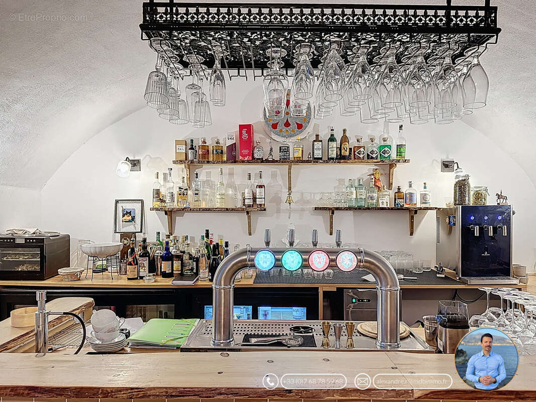 Commerce à CASTELLAR