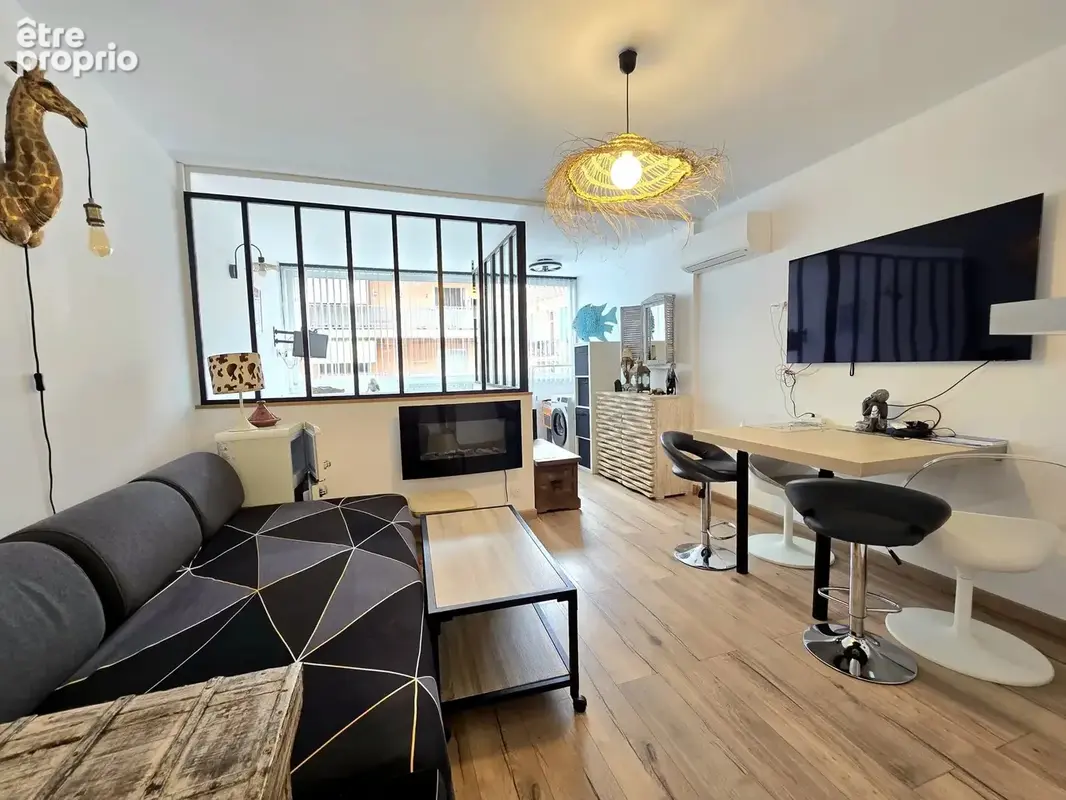 Très beau studio rénové au cœur du lavandou - photo 2