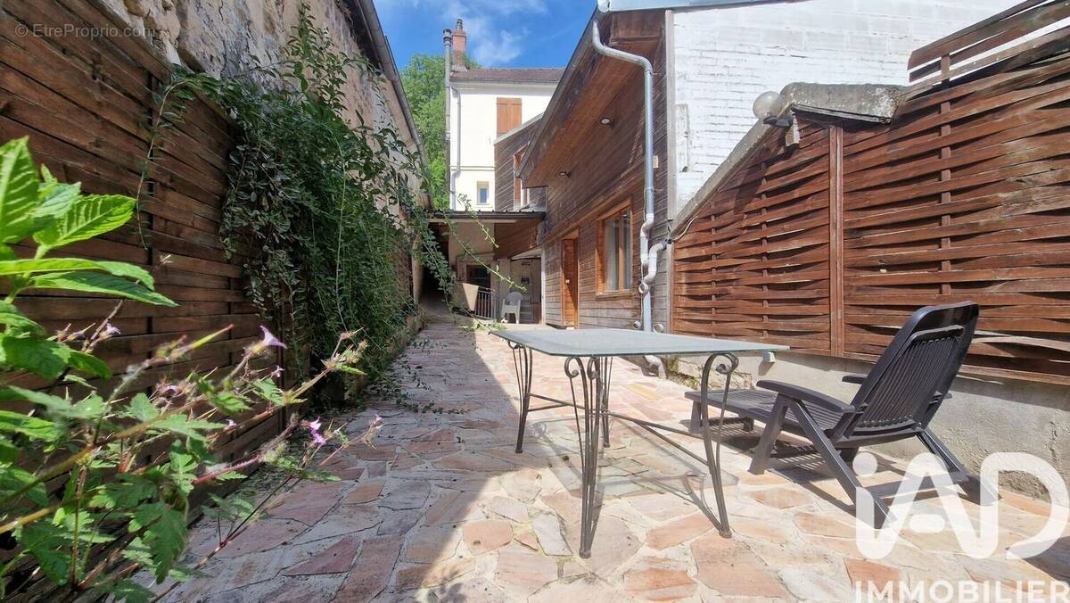 Photo 1 - Maison à CHARS