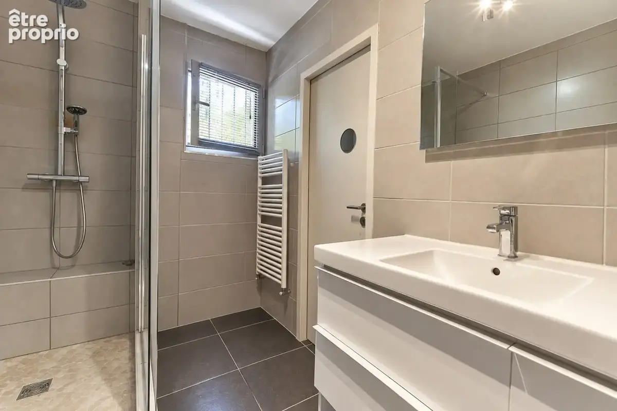 Les hameaux de la torse – 96 m² en rez-de-jardin avec terrasses - piscine - tout à pied - photo 10