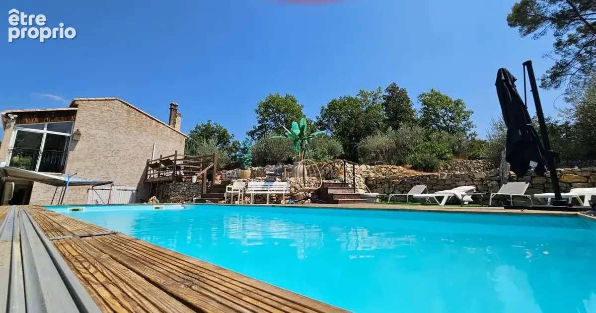 Maison unifamilialle ou deux logements, terrain 1900 m2 , piscine - photo 2