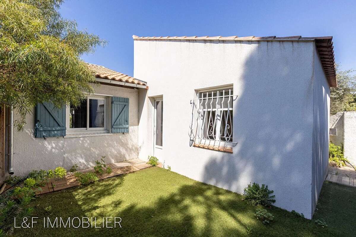 Maison à SAINT-CYR-SUR-MER