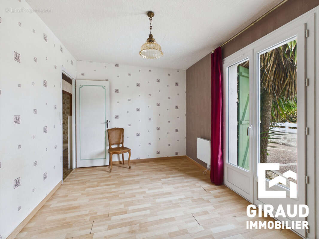 Maison 71 m² à L'hermenault  - photo 9
