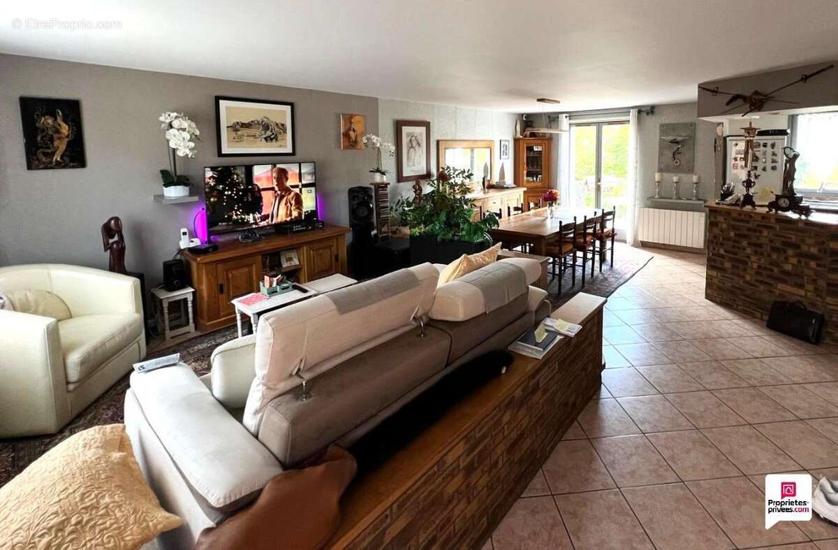 Maison à GAILLON-SUR-MONTCIENT