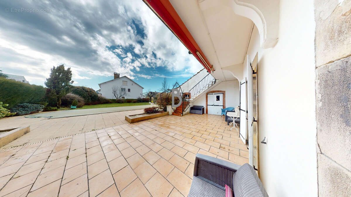 Maison à REQUISTA