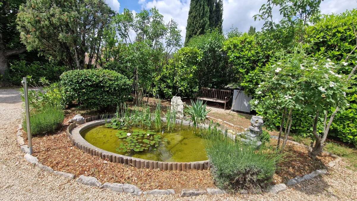 Maison à SAINT-CEZAIRE-SUR-SIAGNE