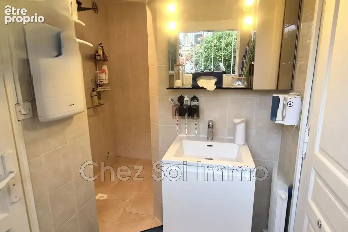 Maison 4 pièces 124 m² à vendre à Saint-Laurent-Du-Var (06700) - photo 4