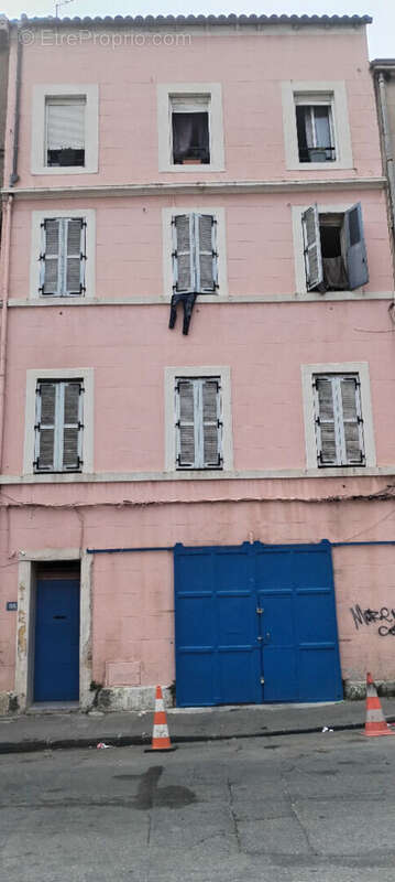 Appartement 400 m² à Marseille-15e  - photo 2