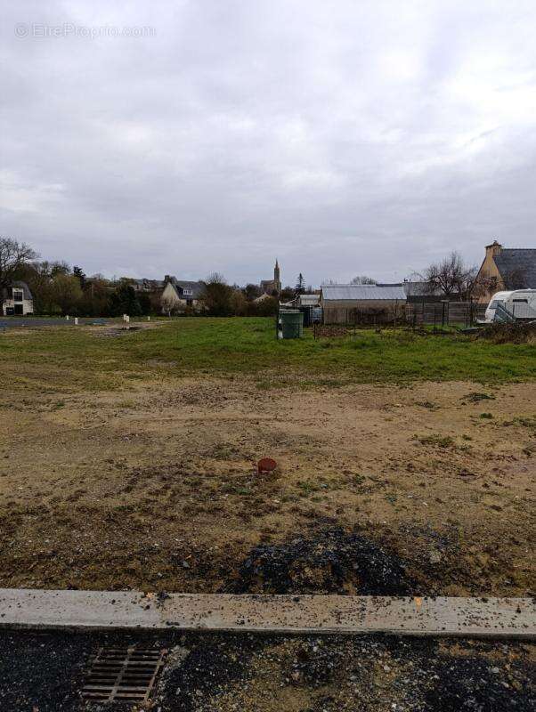 Terrain à LAMBALLE