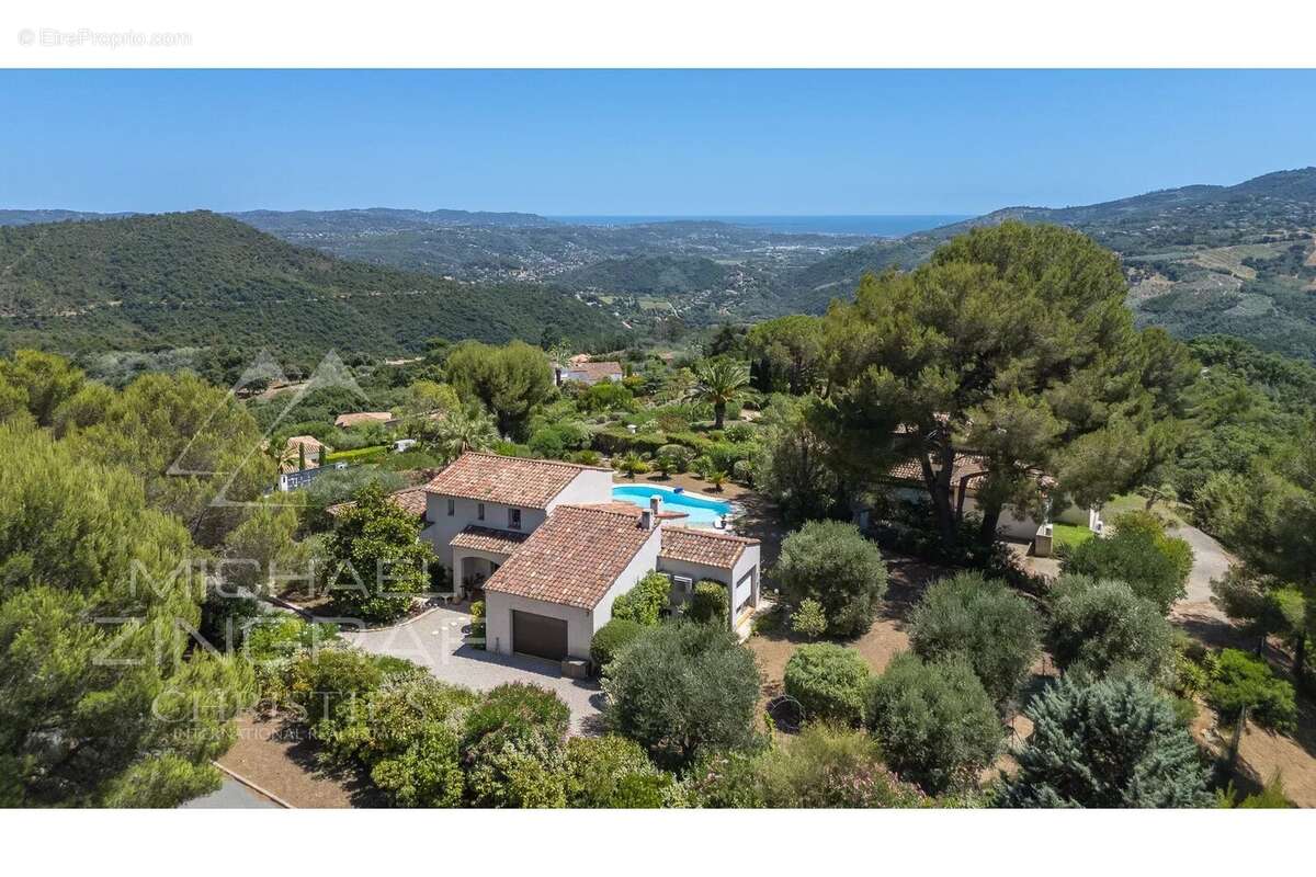 Maison à PEYMEINADE