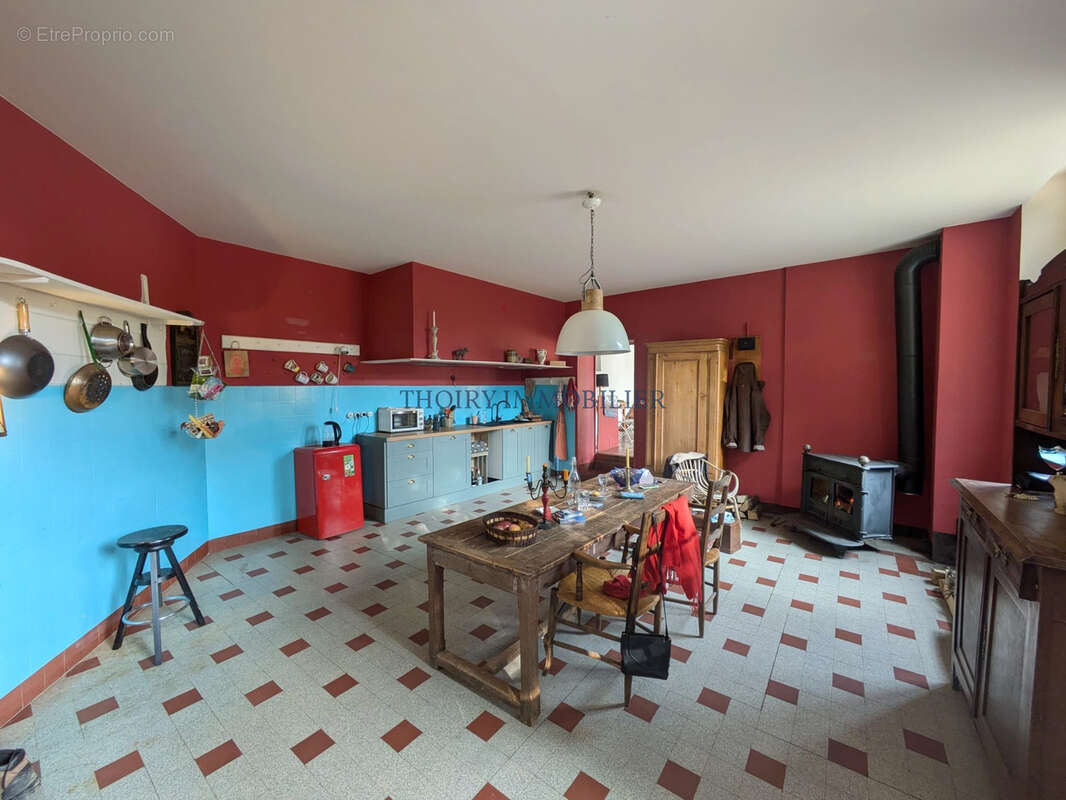 Maison à THOIRY